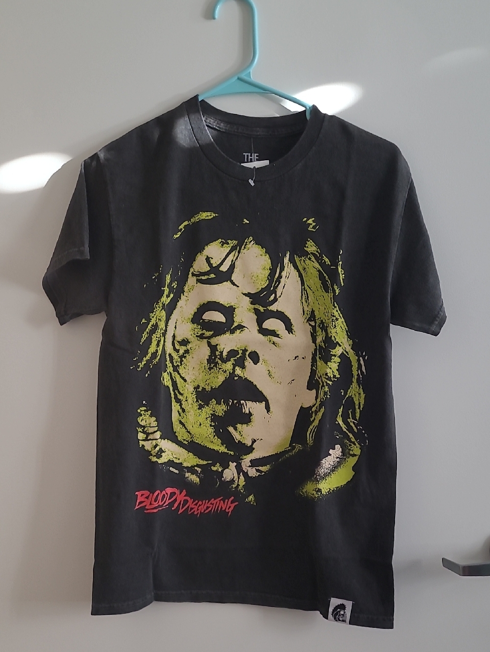 BLOODY DISGUSTING THE EXORCIST UV ACID WASH TEE